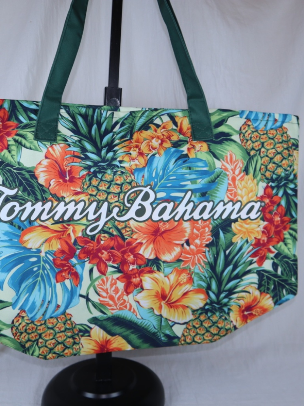 NWT The Pineapple Blooms Tote Tommy Bahama